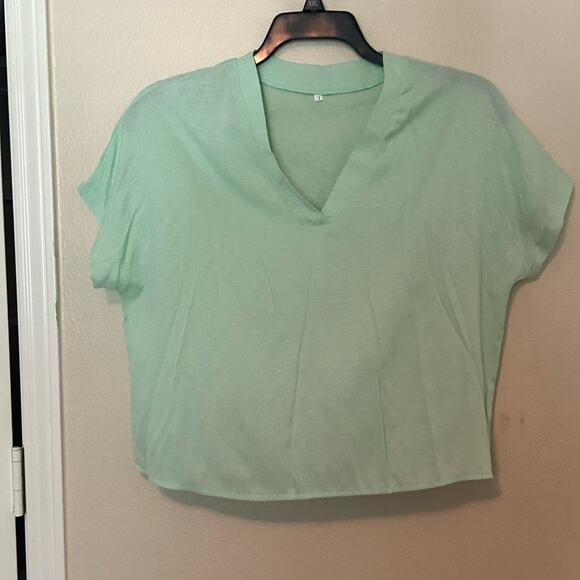 Mint Green V-Neck Women's Top L - Picture 1 of 2